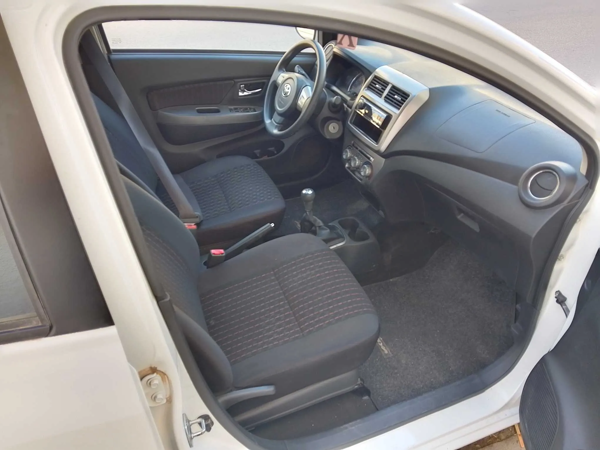 toyota agya 1ère main.tel:56177695