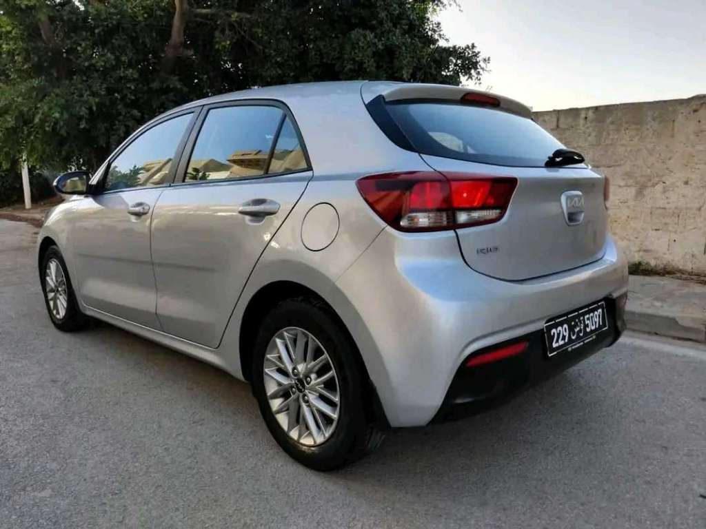 KIA RIO COUPÉ PREMIÈRE MAIN TRÈS PROPRE