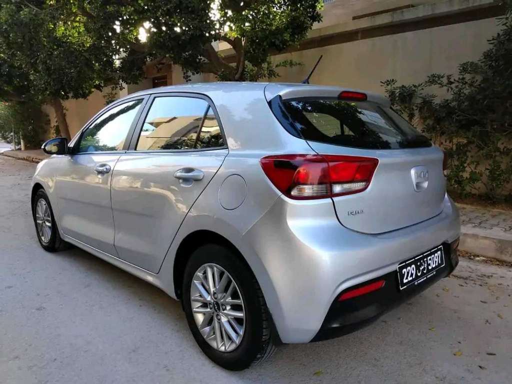 KIA RIO COUPÉ PREMIÈRE MAIN TRÈS PROPRE
