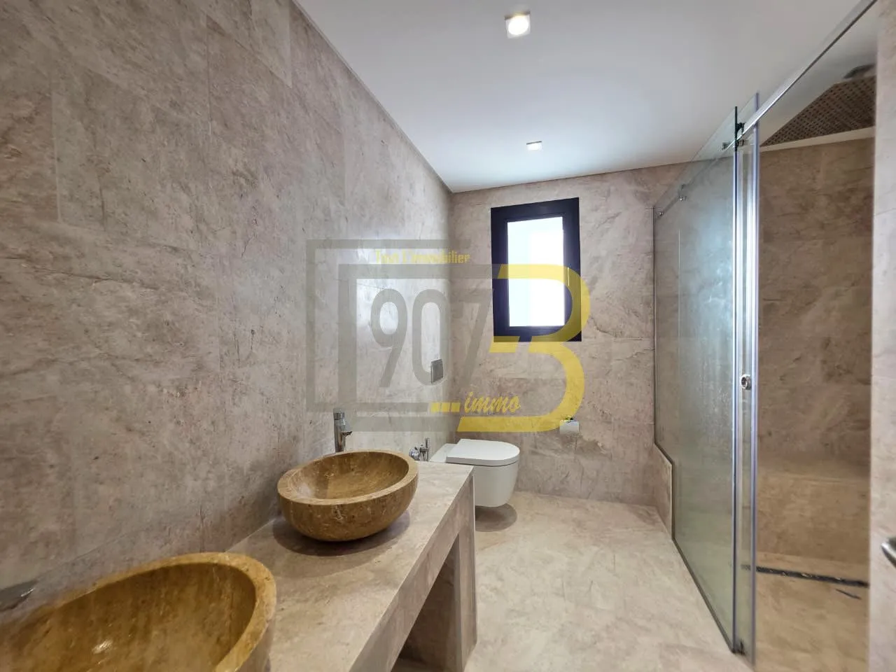 A vendre – Villa de Luxe à Ennasr 2