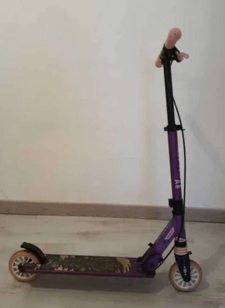 Trotinette oxelo Neuf mid5 2025