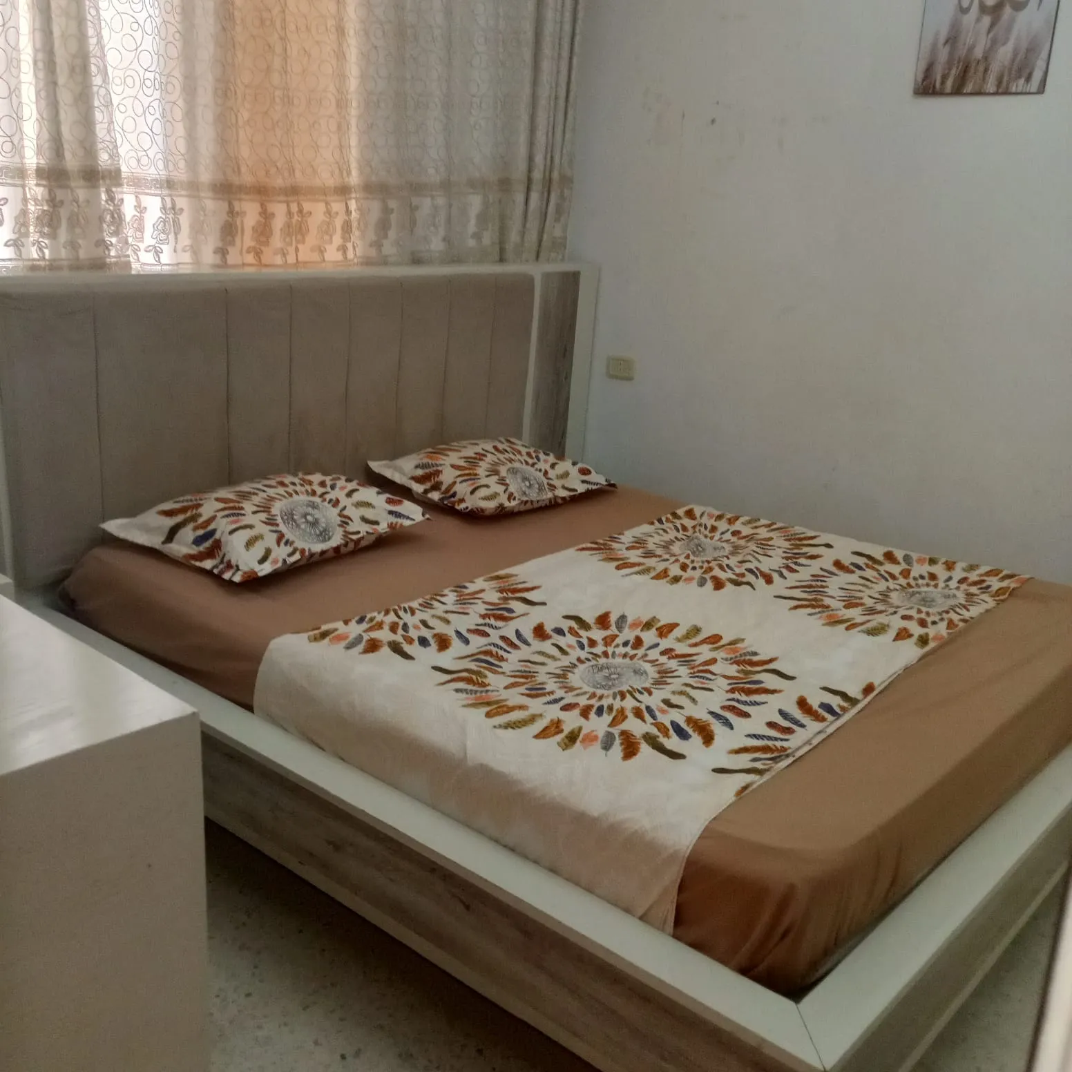 chambre a coucher en bois bonne etat