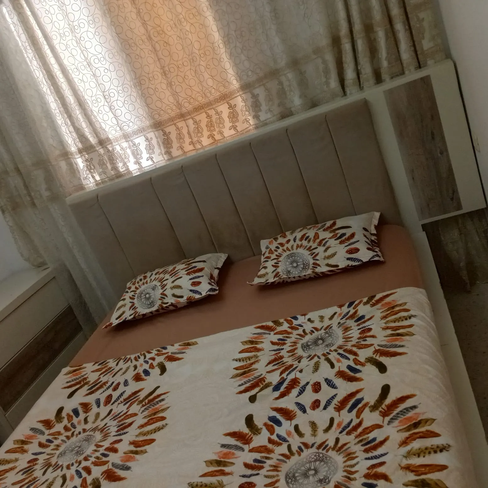 chambre a coucher en bois bonne etat