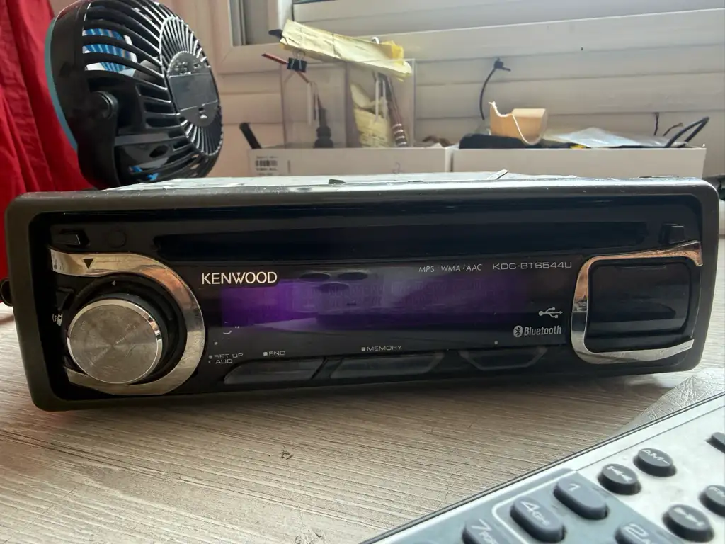 Post Kenwood KDC-BT6544U