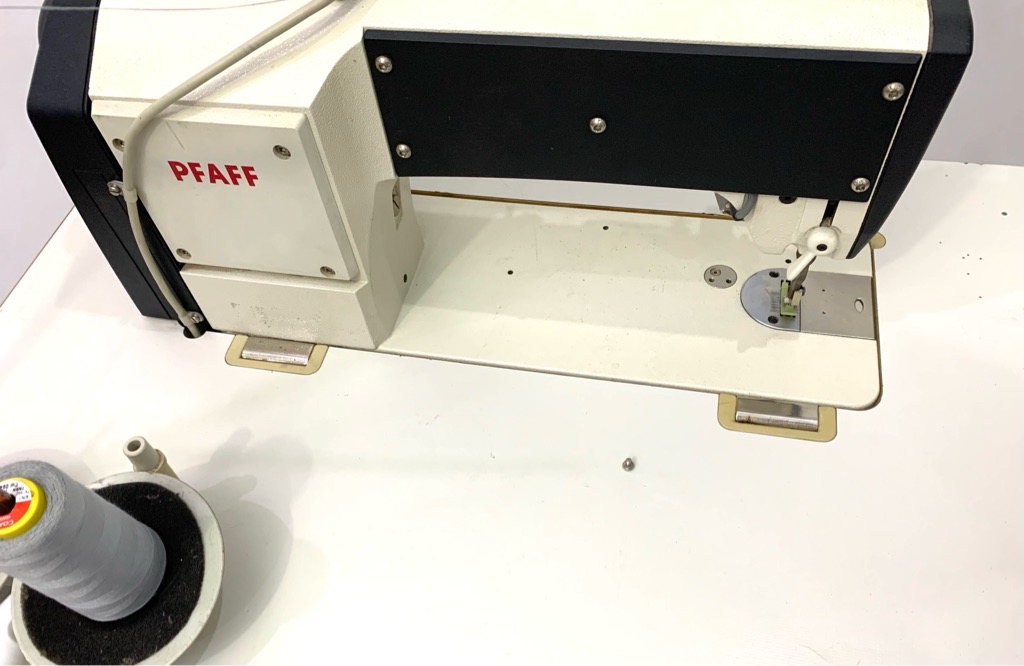 MACHINE À COUDRE PROFESSIONNELLE PFAFF 2081-08/220V #Double entraînement#