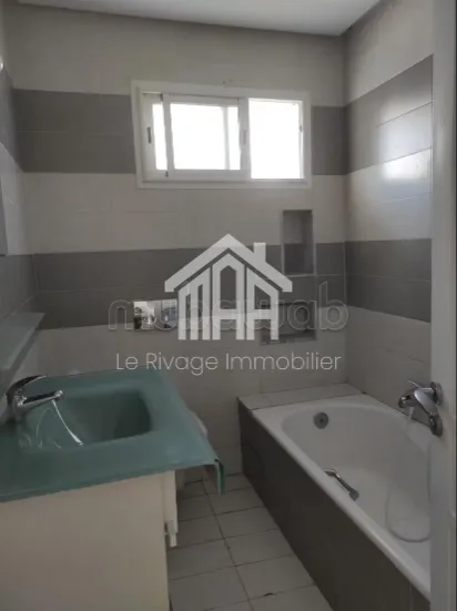 un duplex S5 avec jardin