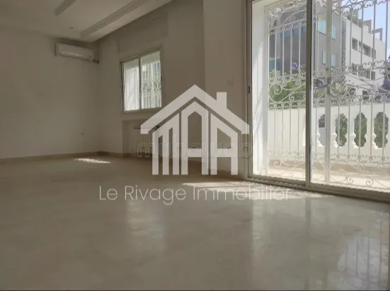 un duplex S5 avec jardin