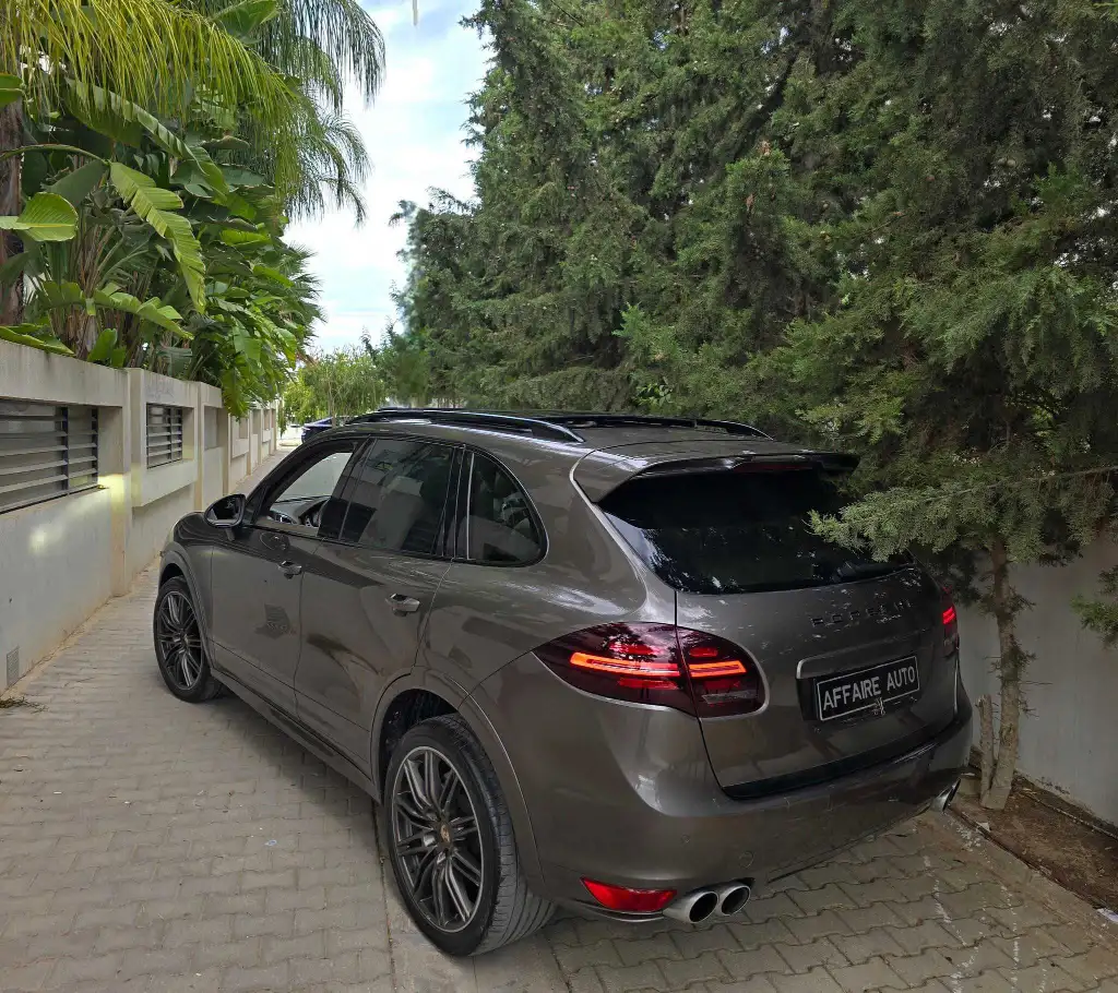 🚘  PORSCHE CAYENNE GTS2012 V8 ESSENCE🚘
          🔁 on accepte l échange des voitures