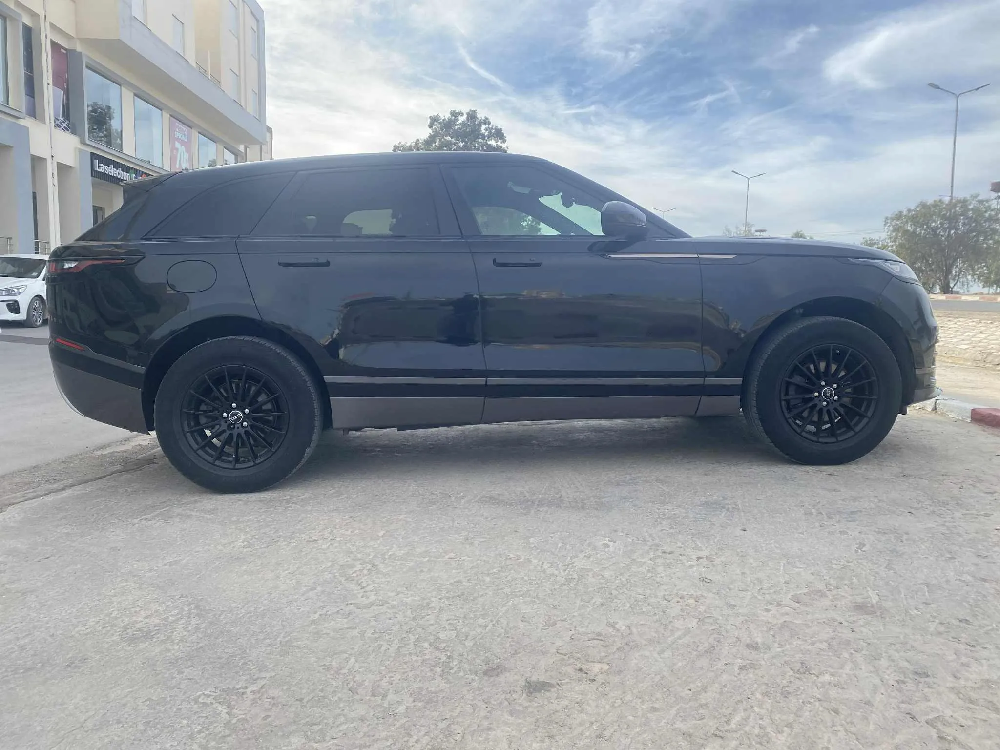 A vendre Range rover Velar R-Dynamique