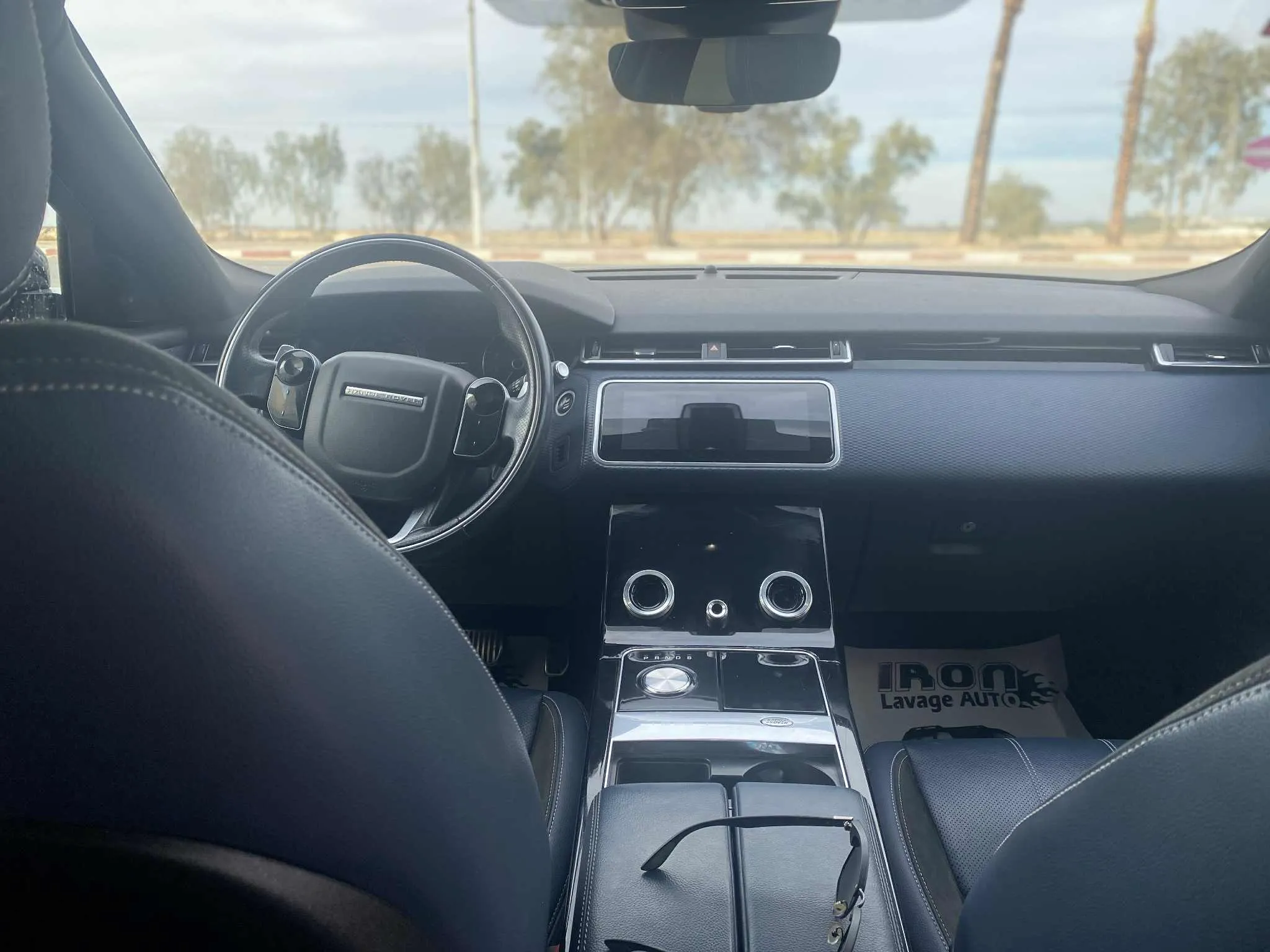 A vendre Range rover Velar R-Dynamique