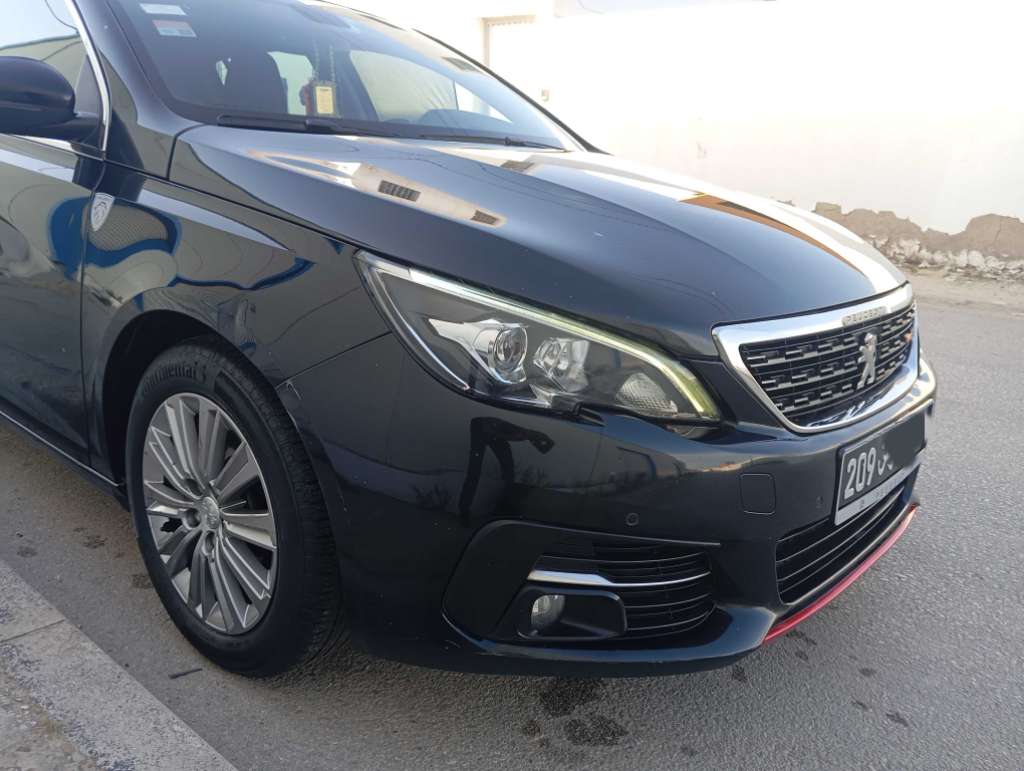 A vendre ou échange Peugeot 308 allure