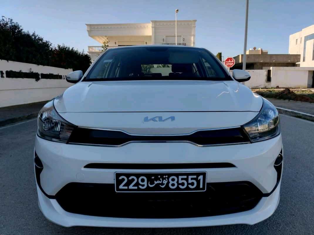 KIA RIO COUPÉ PREMIÈRE MAIN EN EXCELLENT ÉTAT 