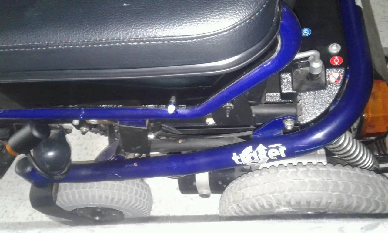 chaise roulant électrique pour handicapé