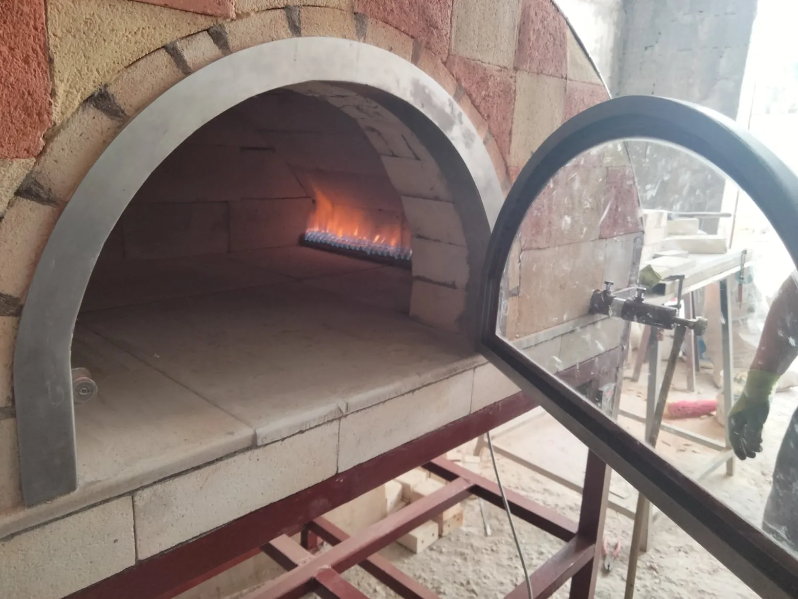 Fabrication de tous genres de fours.Garantie 5 ans