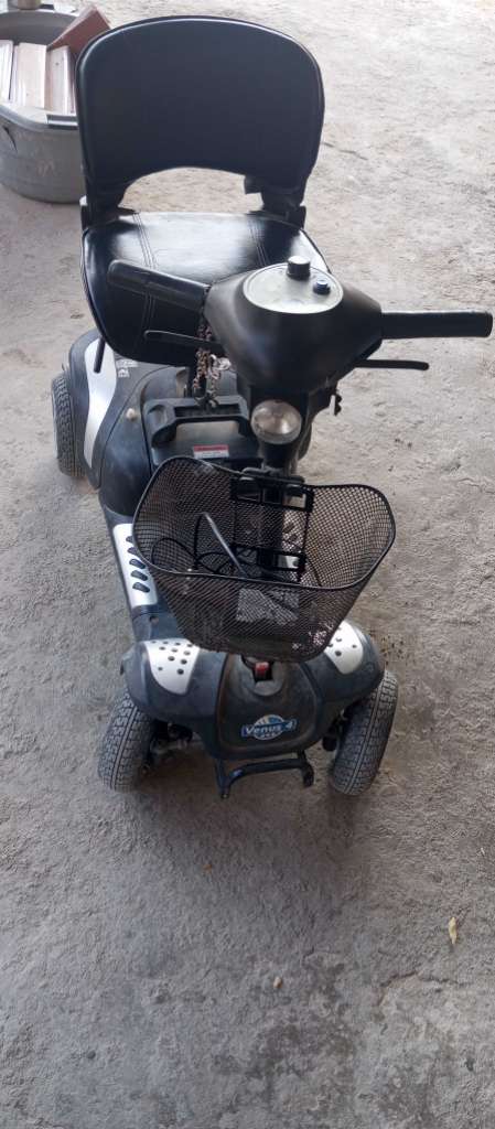 Scooter électrique pour handicapé