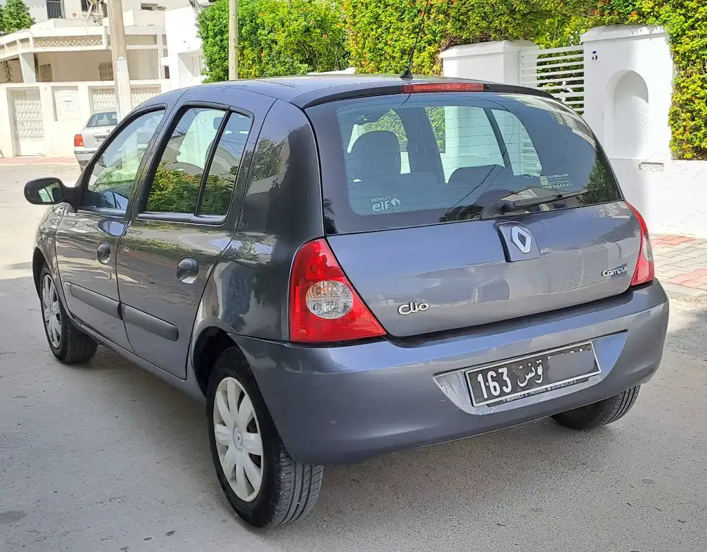 Clio campus 97.233.802 1ér main ✋️