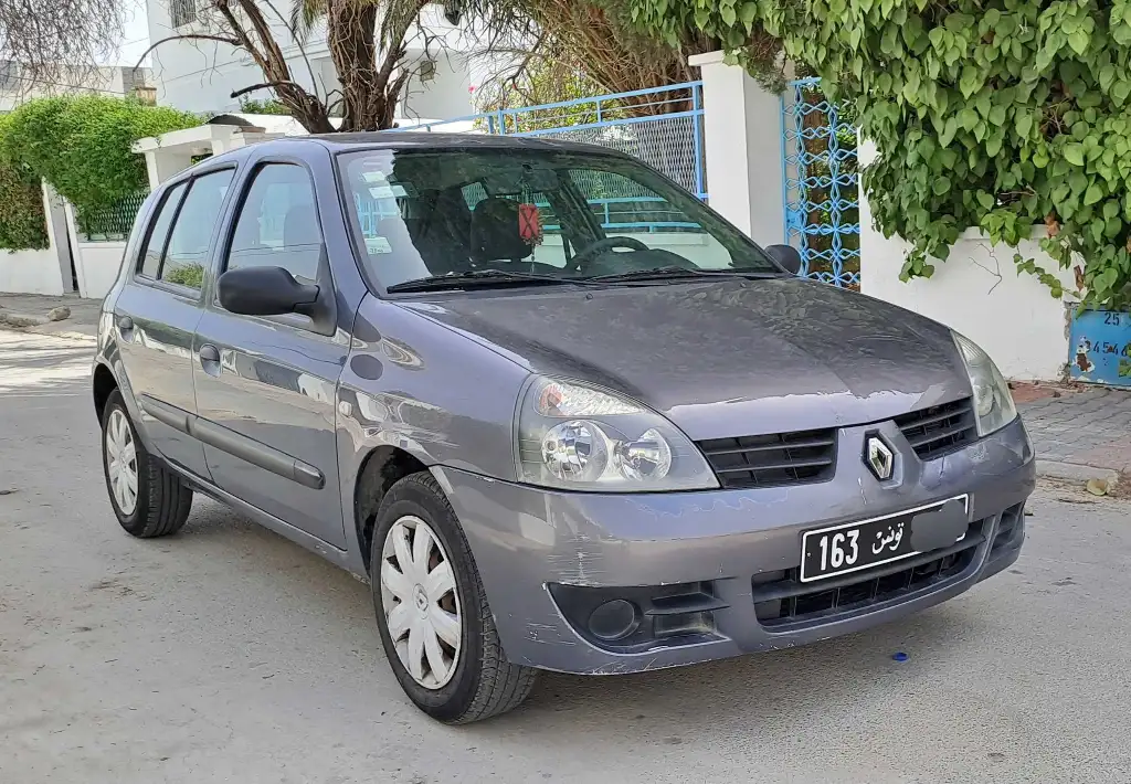 Clio campus 97.233.802 1ér main ✋️
