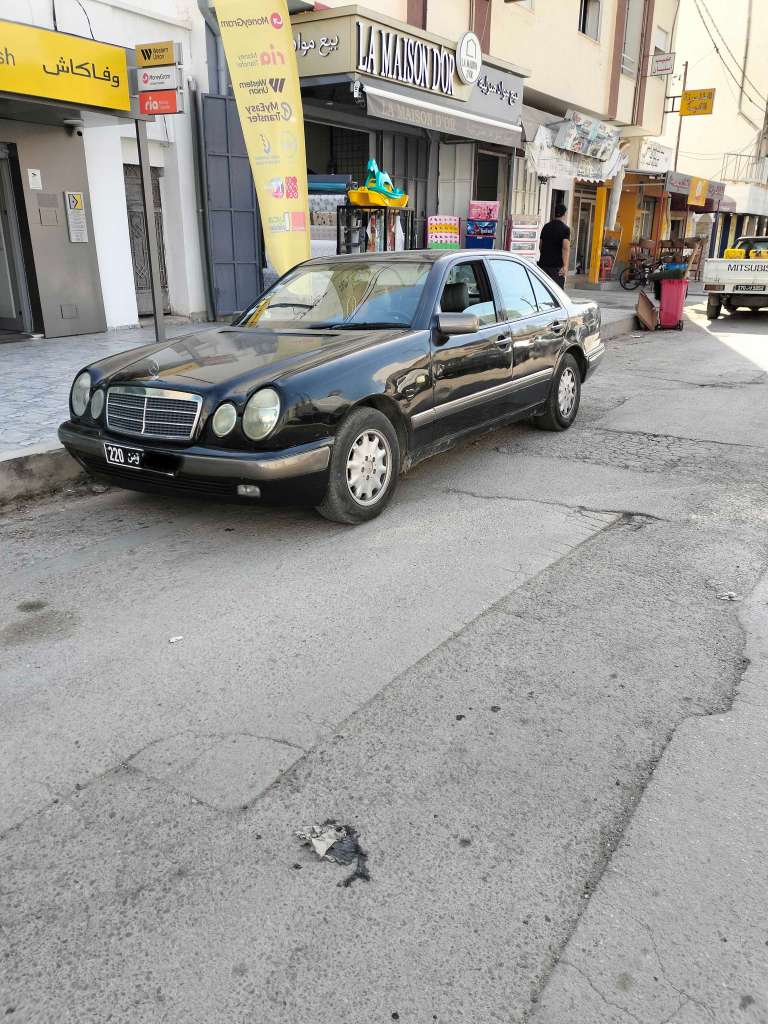 Mercedes ndhifa barcha