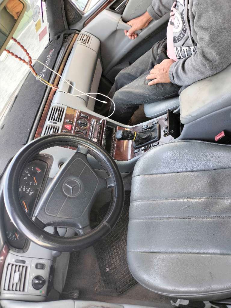 Mercedes ndhifa barcha