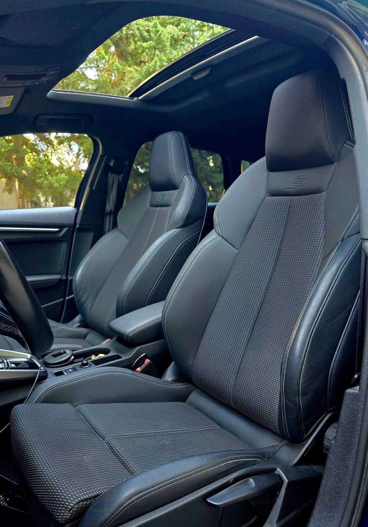 🚘Audi A3 S-line 1.4 essence 2024/6 série 245🚘
          🔁 on accepte l échange des voitures 