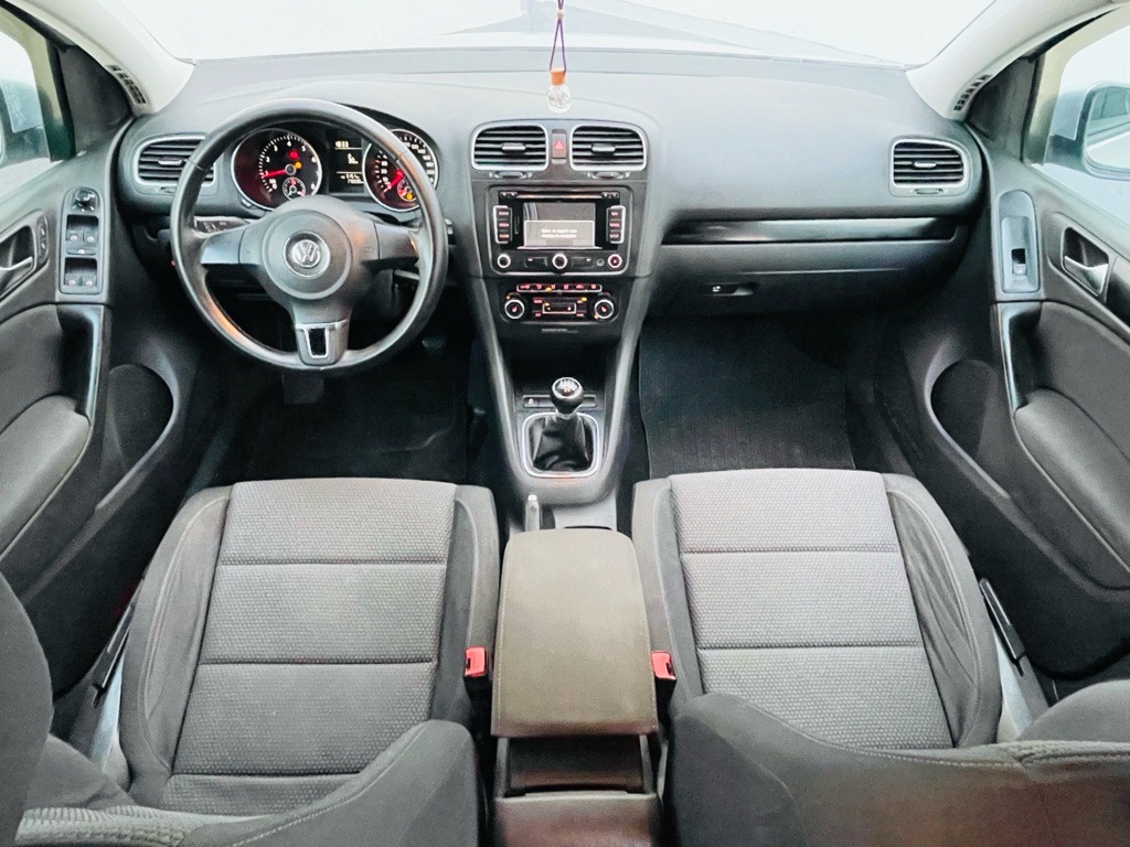 GOLF 6 ESSENCE Etat neuF