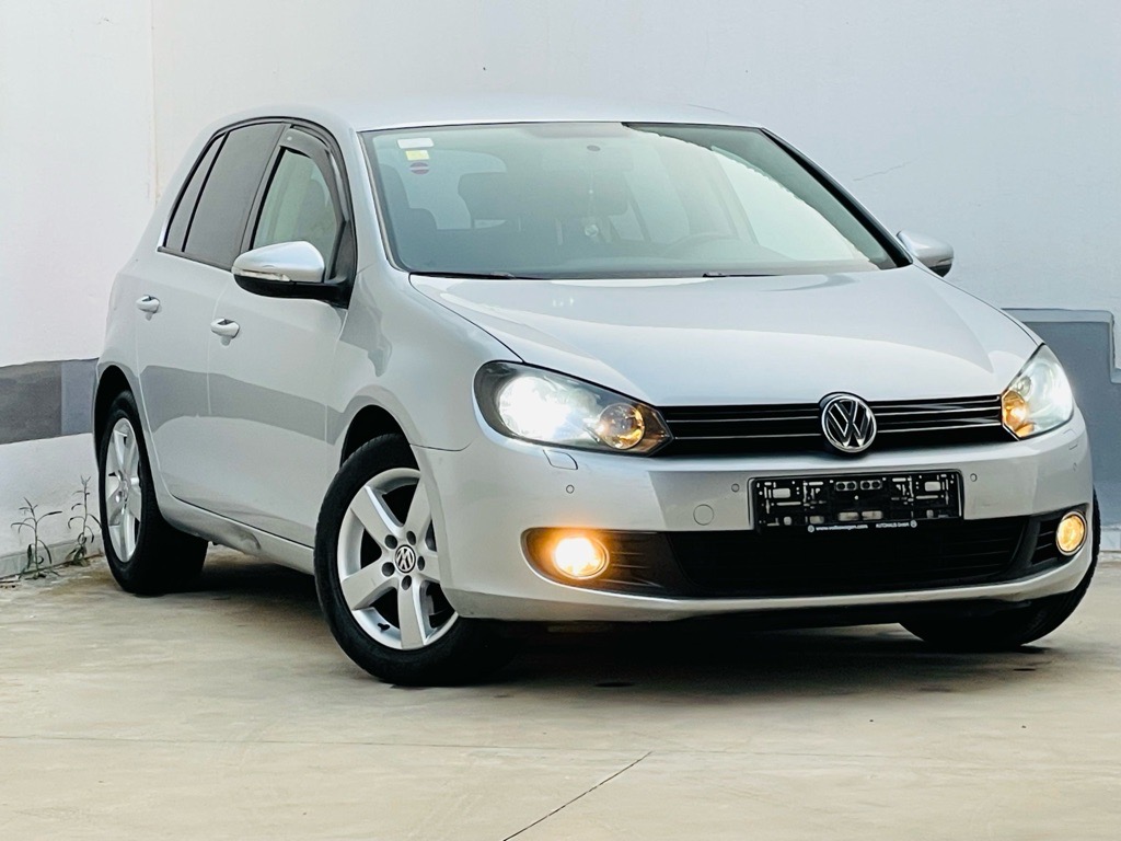 GOLF 6 ESSENCE Etat neuF
