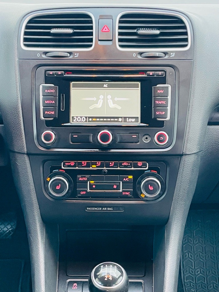 GOLF 6 ESSENCE Etat neuF