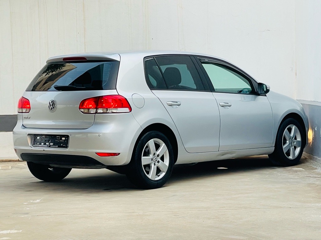 GOLF 6 ESSENCE Etat neuF