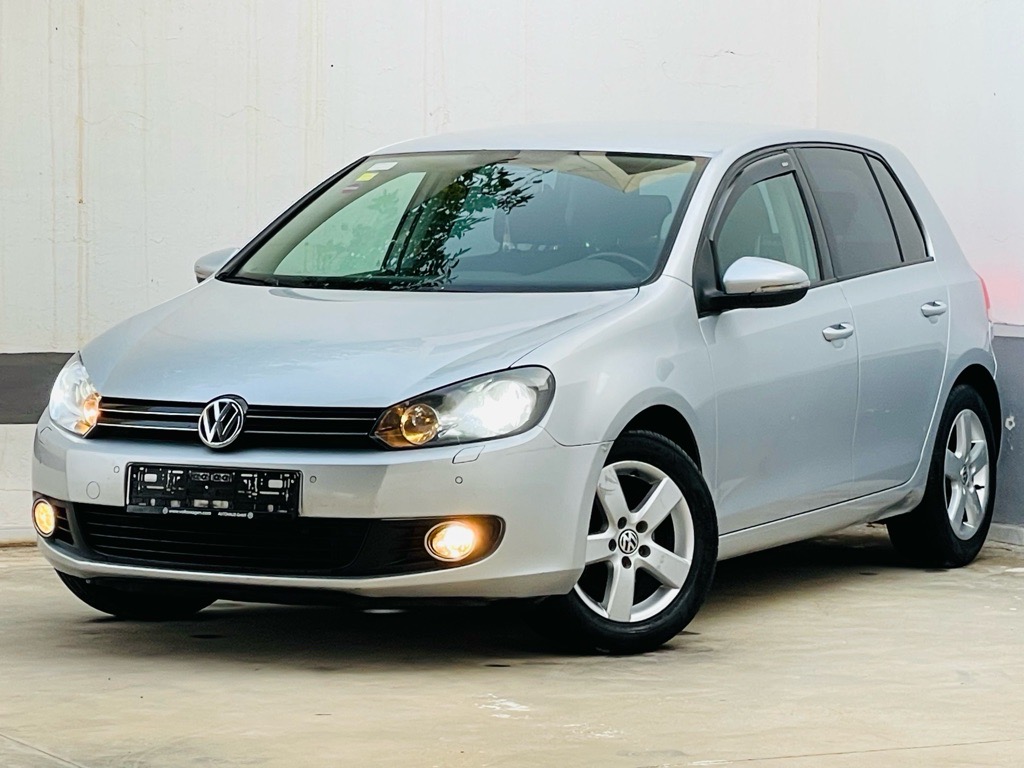 GOLF 6 ESSENCE Etat neuF