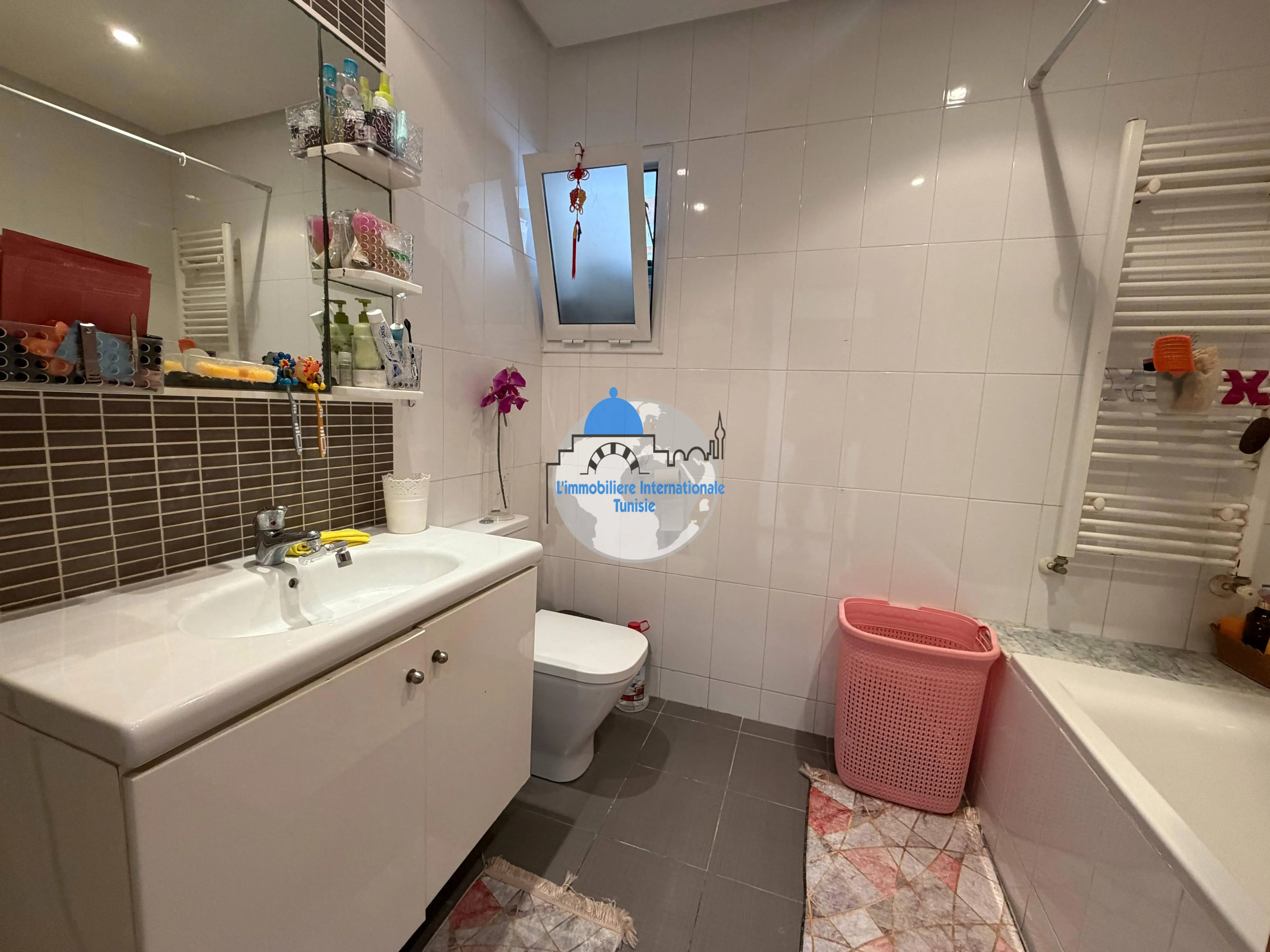 Appartement haut standing à vendre - Cité Olympique, Sousse