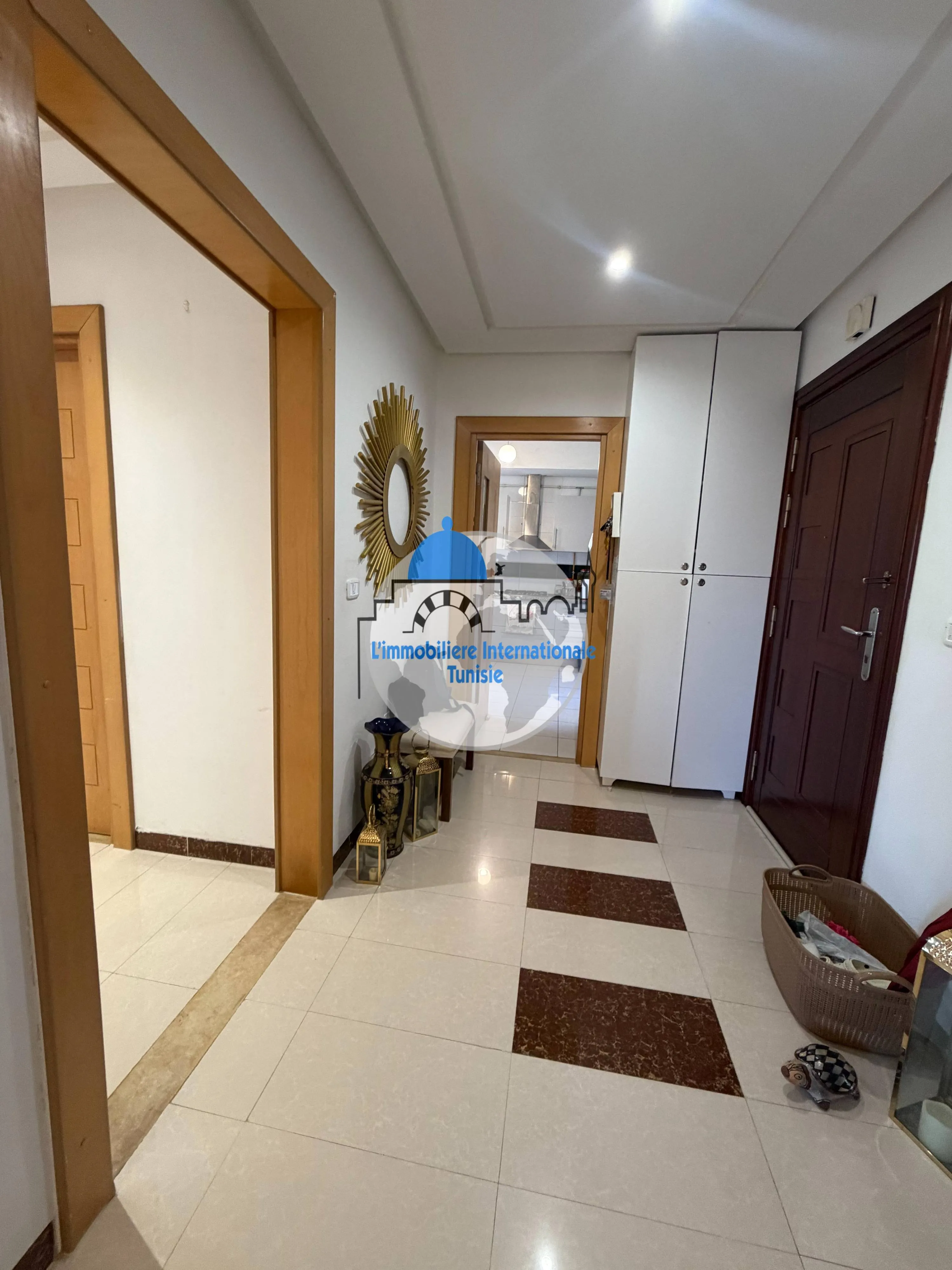 Appartement haut standing à vendre - Cité Olympique, Sousse