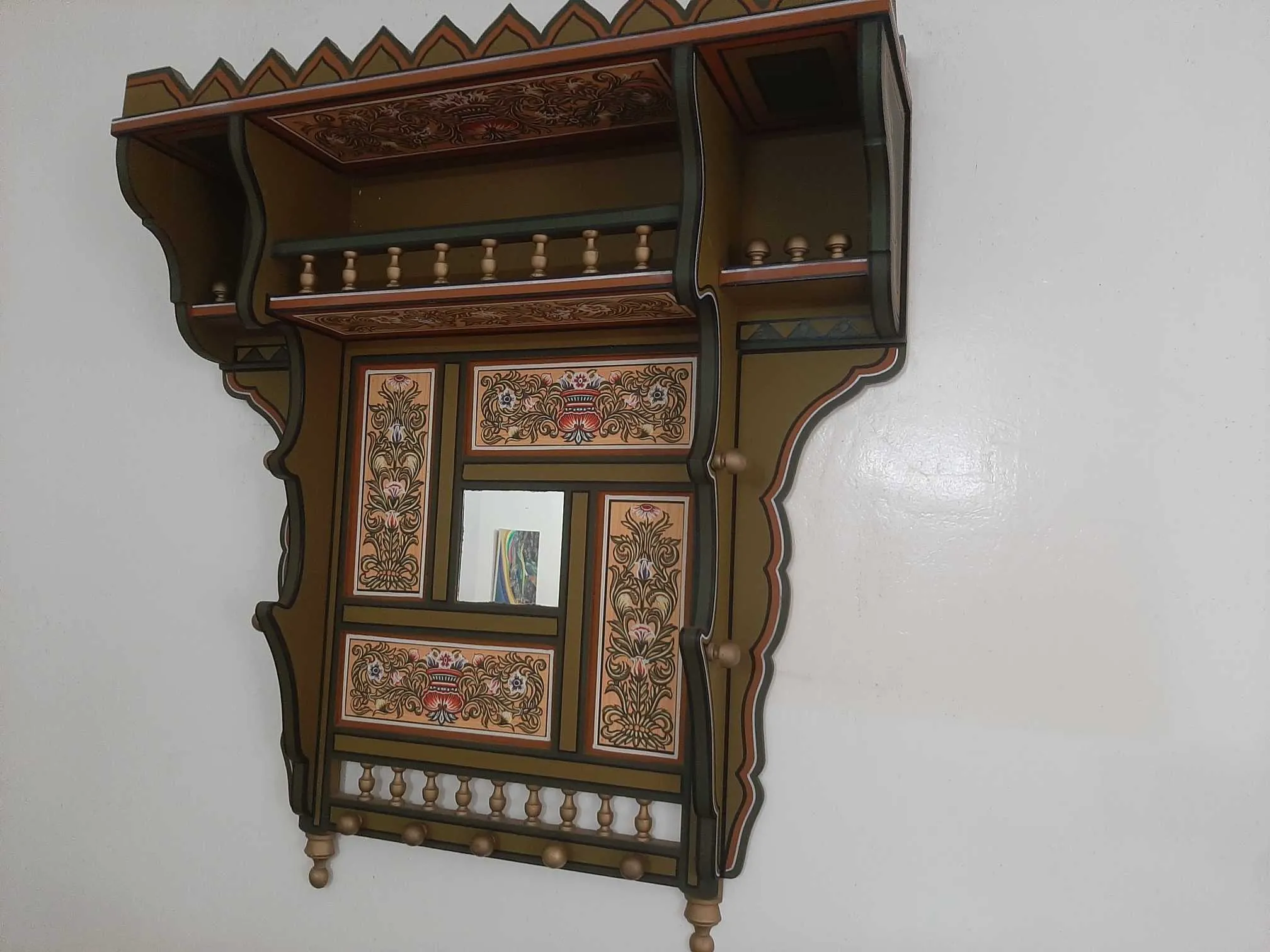 Salon style arabesque 
