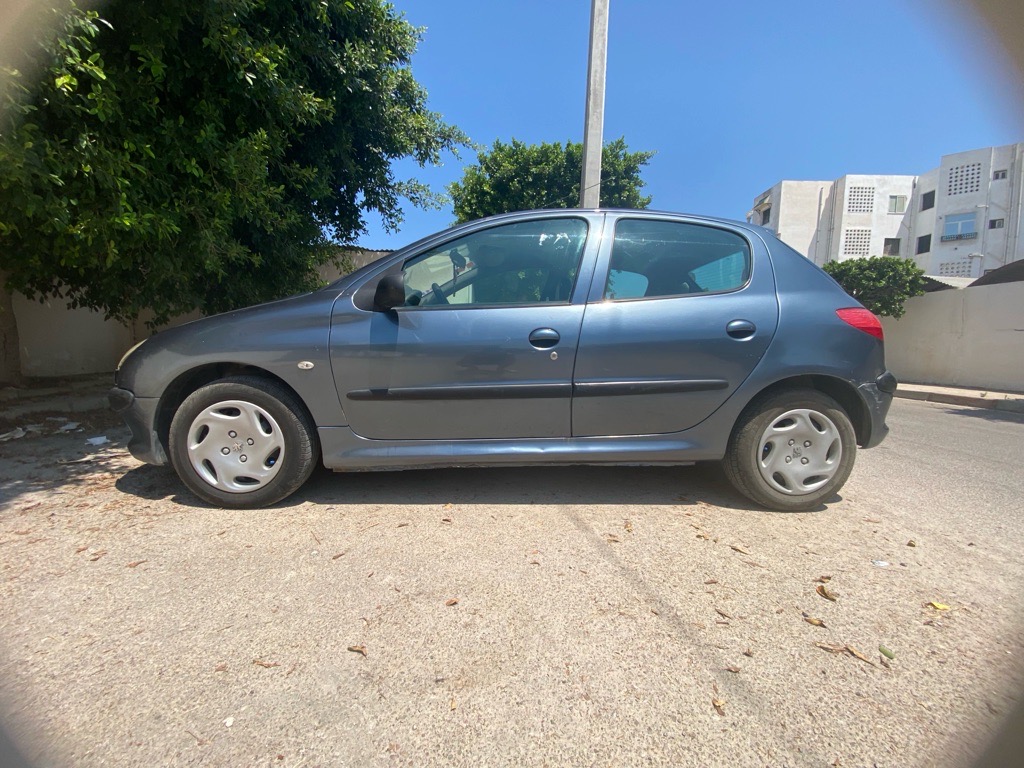 Une belle 206 à vendre 