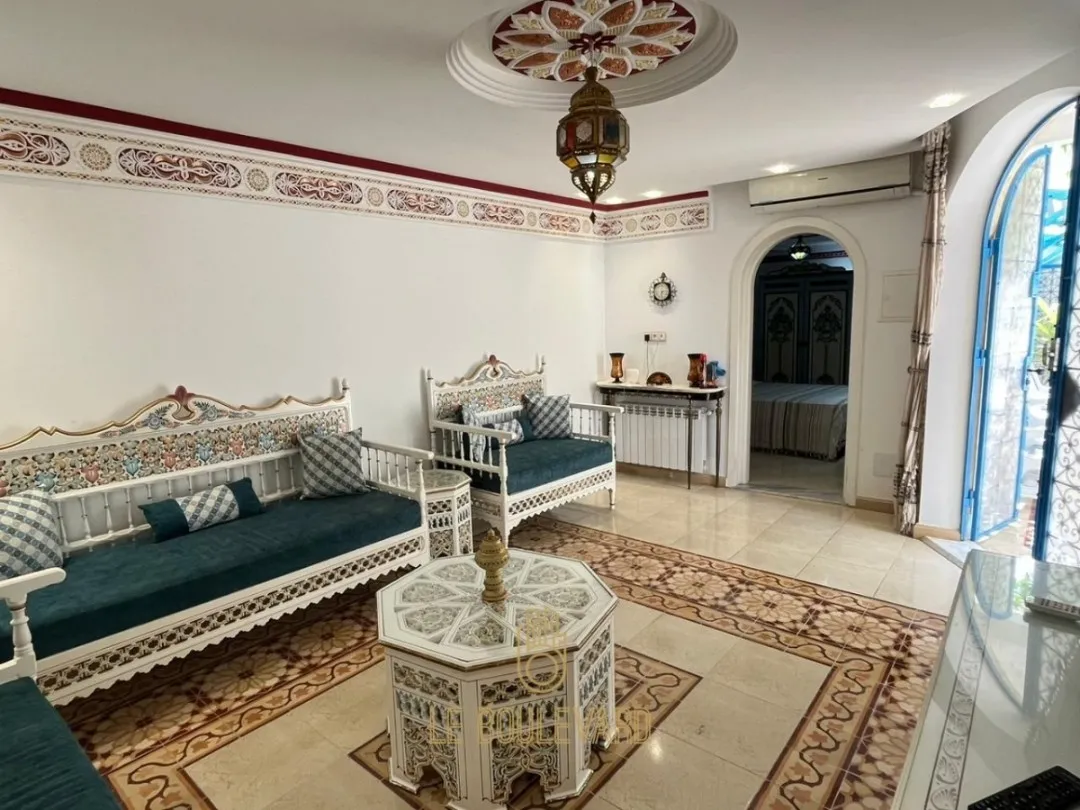 A vendre maison S+2 style arabesque à avenue Habib Bourguiba , Nabeul 