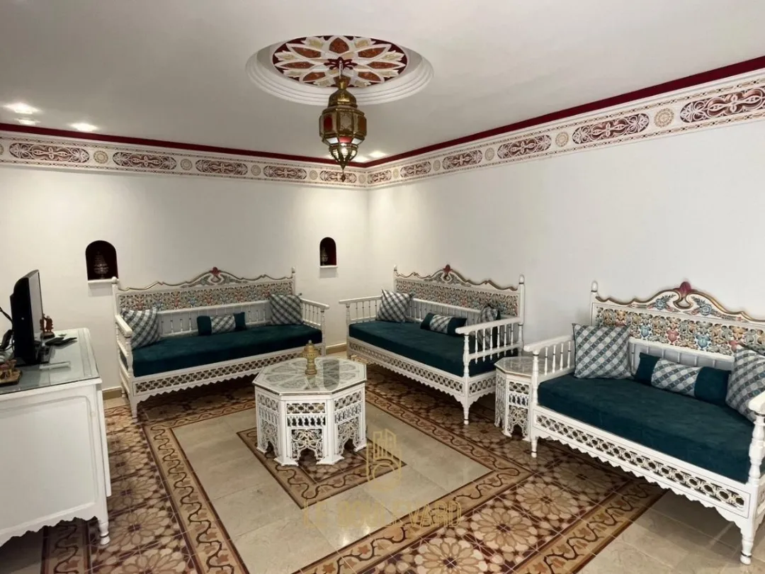 A vendre maison S+2 style arabesque à avenue Habib Bourguiba , Nabeul 