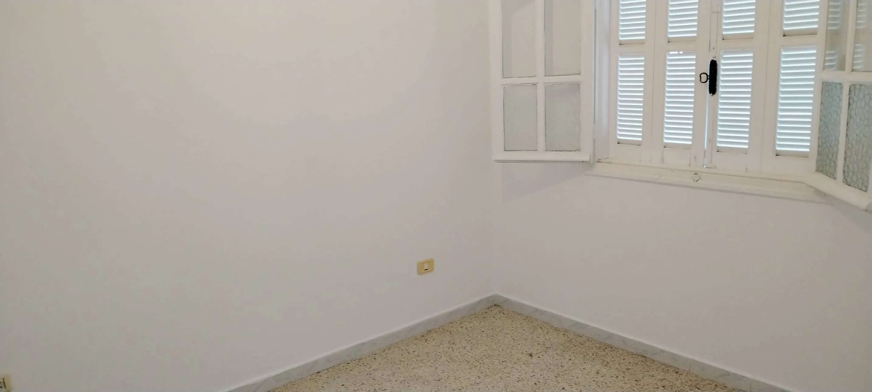 S+4 Étage à louer.