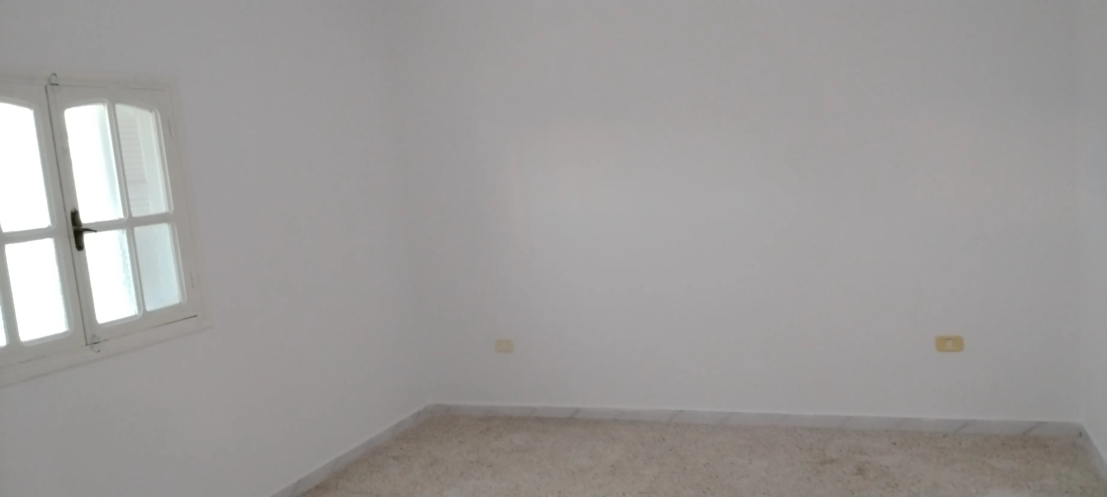 S+4 Étage à louer.