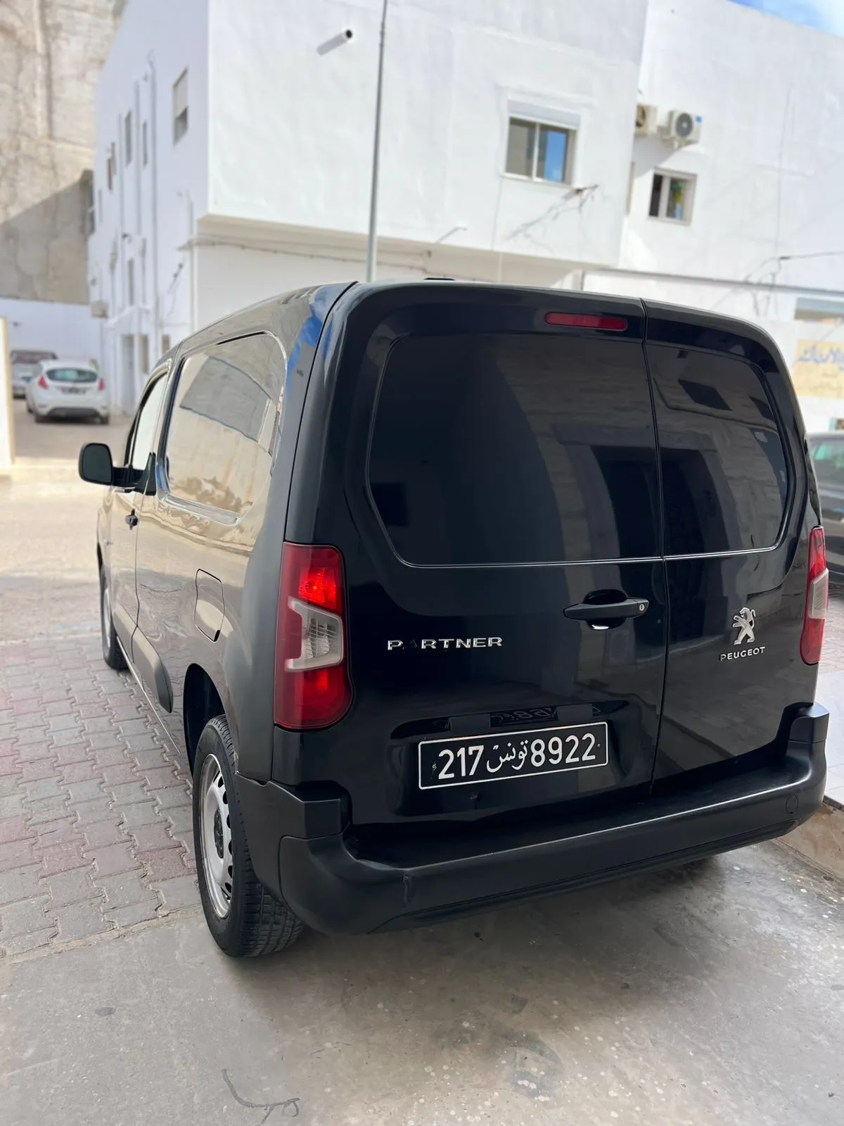 Peugeot partner tout options 