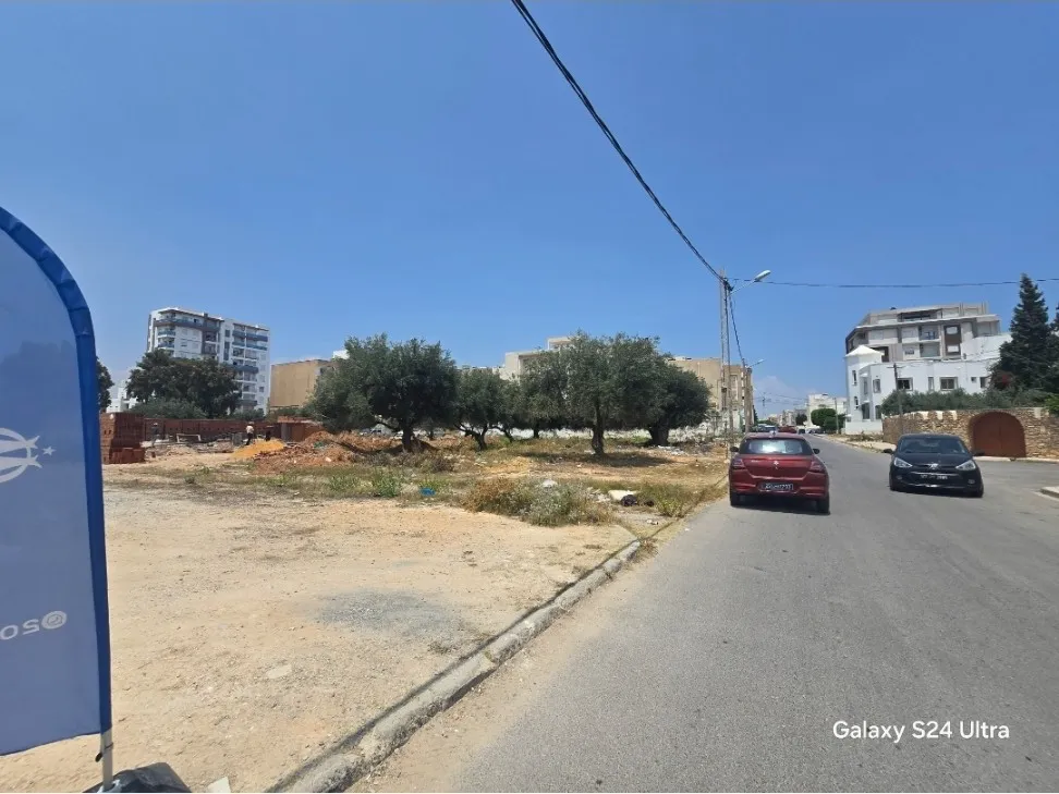Terrain 323m2 et 393 m2 à khezema char9iya 