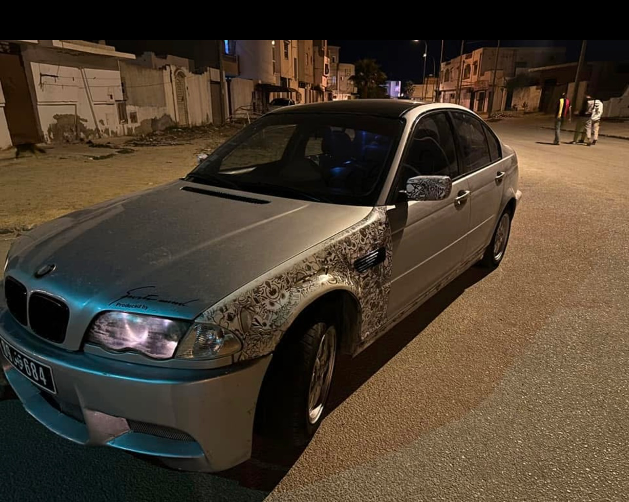 a vendre blw e46 en bon etat moteur m43 tt option climatisé 