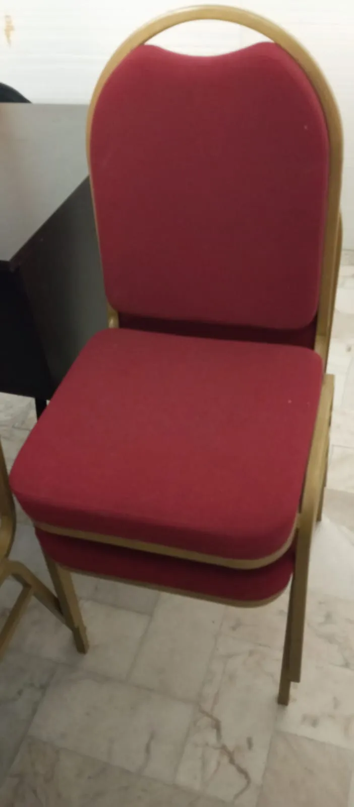 Lot de 116 chaises