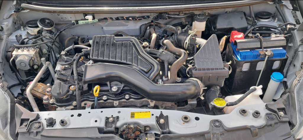 TOYOTA AGYA PREMIÈRE MAIN 