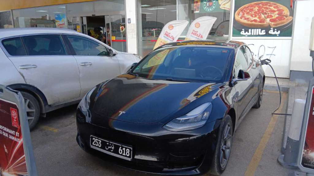 Tesla Model 3 Range Electrique 