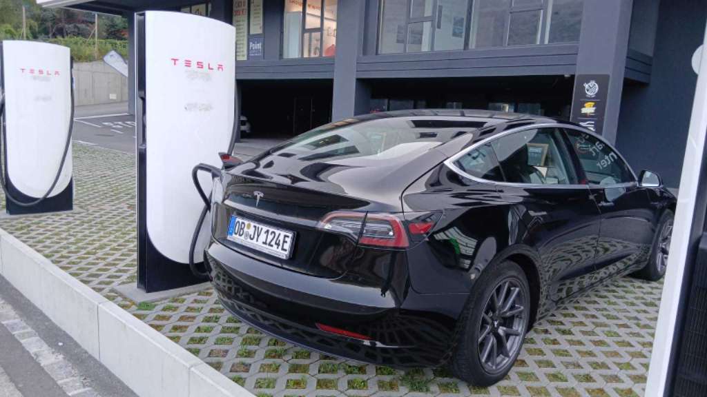Tesla Model 3 Range Electrique 🇩🇪