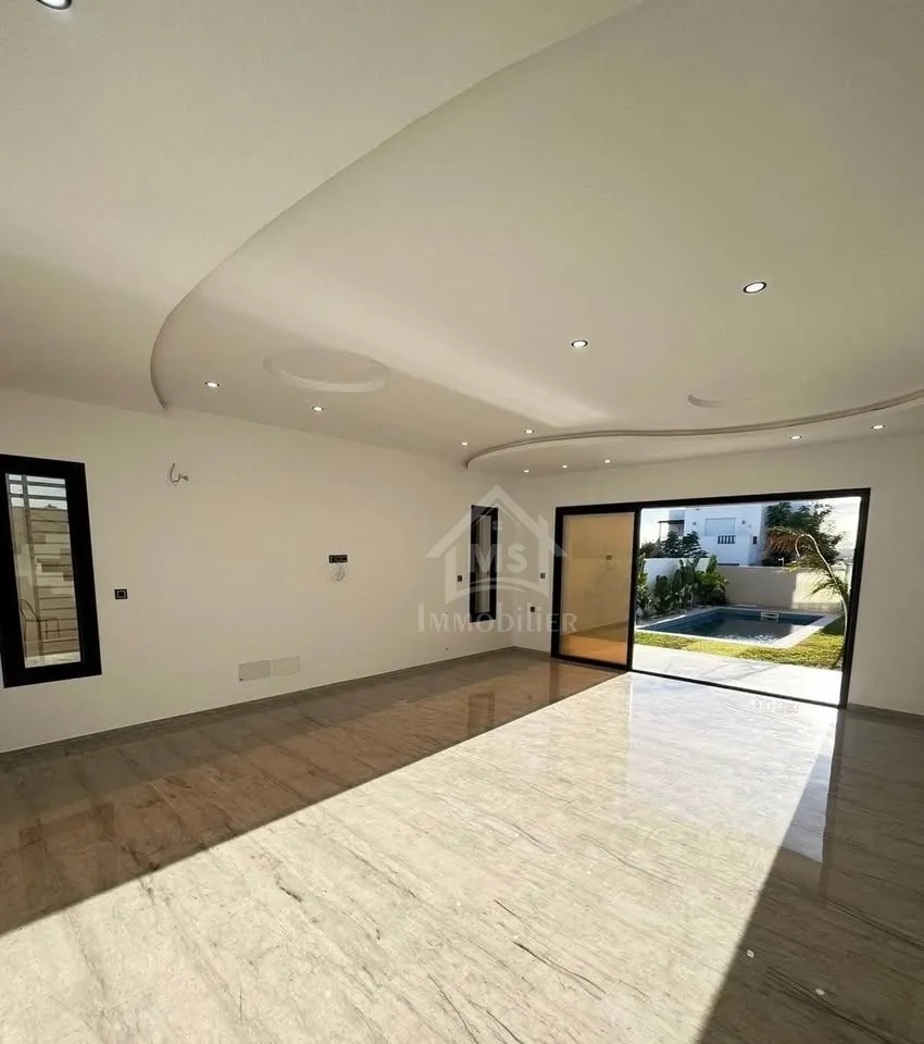 Villa S+5 toute neuve avec piscine à vendre à Hammamet Sud 51355351
