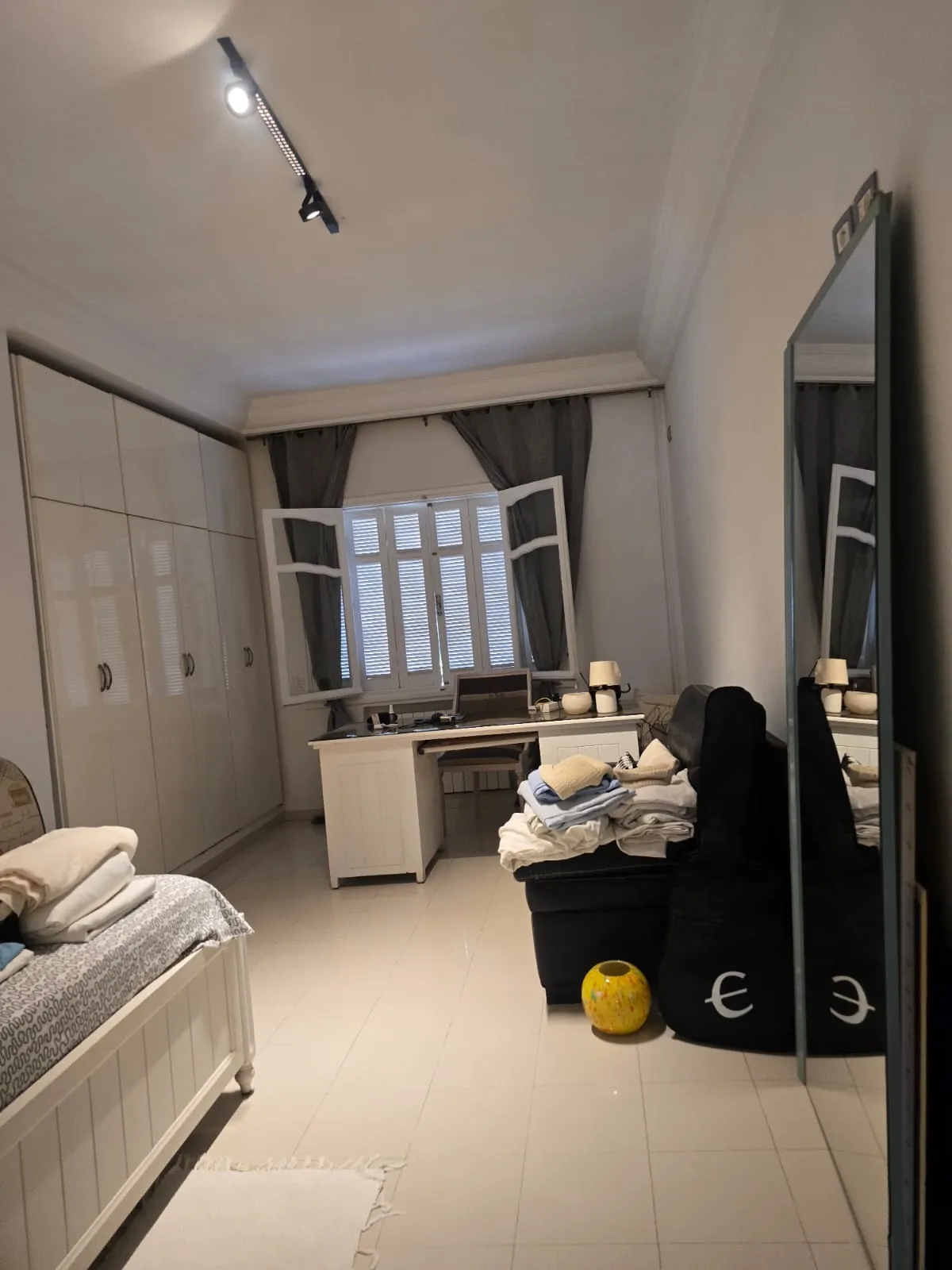 💰EXCLUSIVITE! Villa + appartements + studios = Habitation & Rentabilité garantie à Sousse