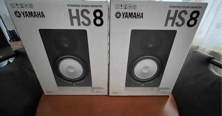 2 enceintes de monitoring Yamaha HS8 – état quasi neuf (presque jamais utilisé)