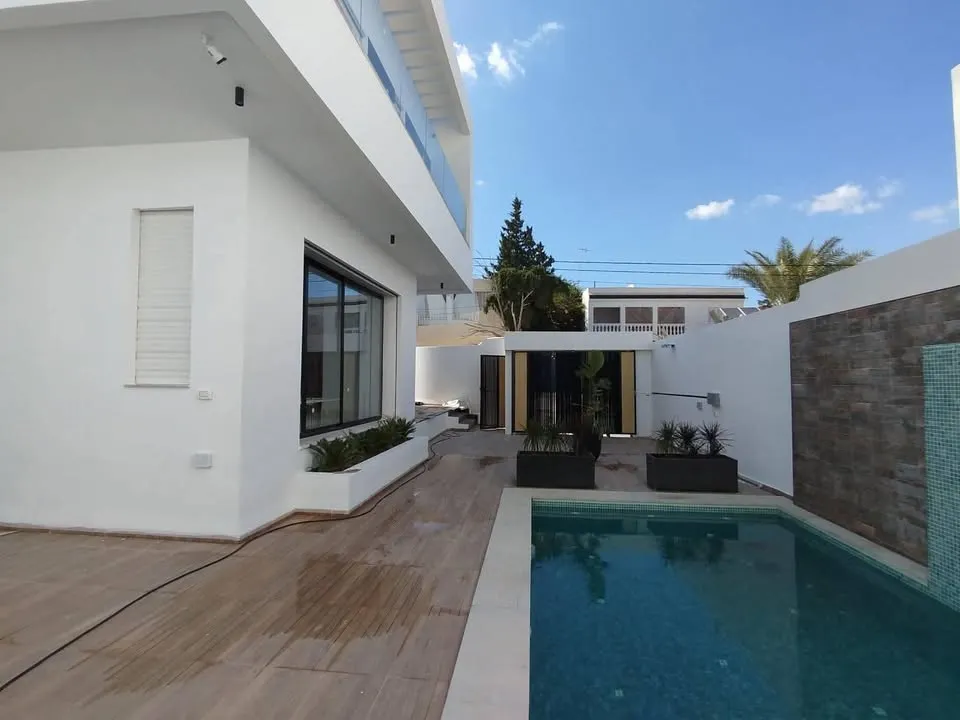 villa avec piscine 29730412