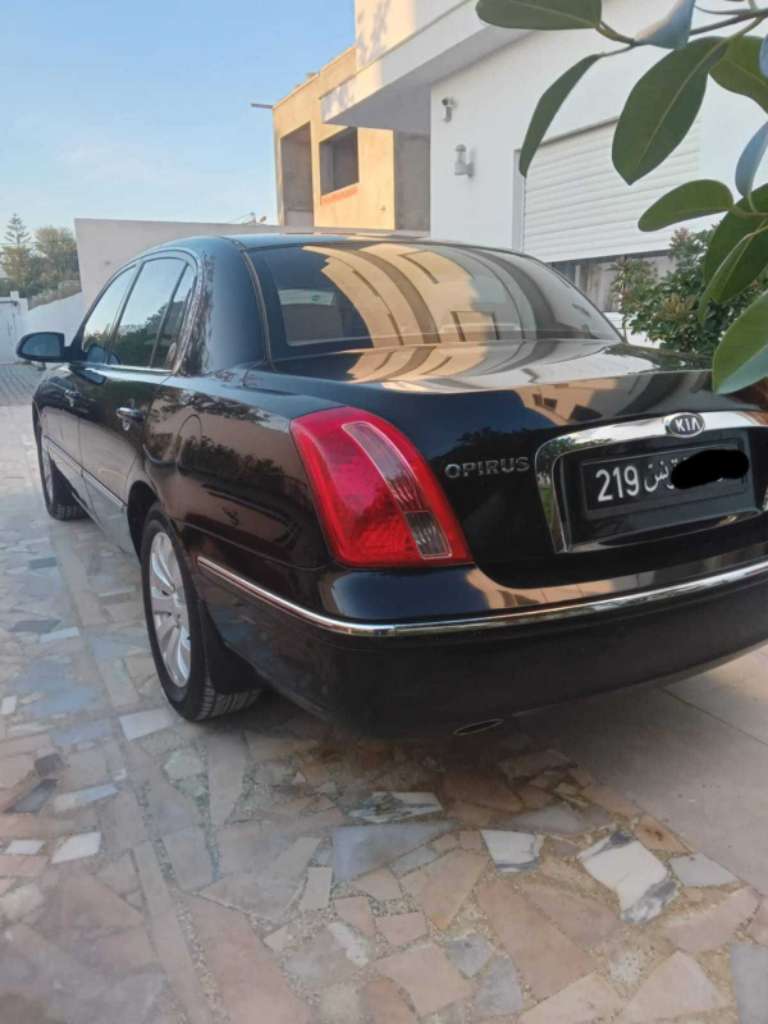 Kia opirus V6