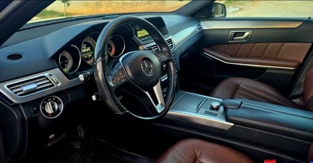 🇩🇪Mercedes E200 essence 2014/09 🇩🇪
            
   